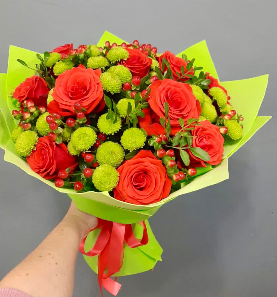 Букет цветов из: Хризантемы и Розы в Кологриве