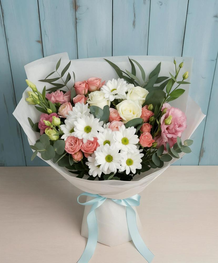 Букет цветов из: Розы, Лизиантусы и Хризантемы в Кологриве