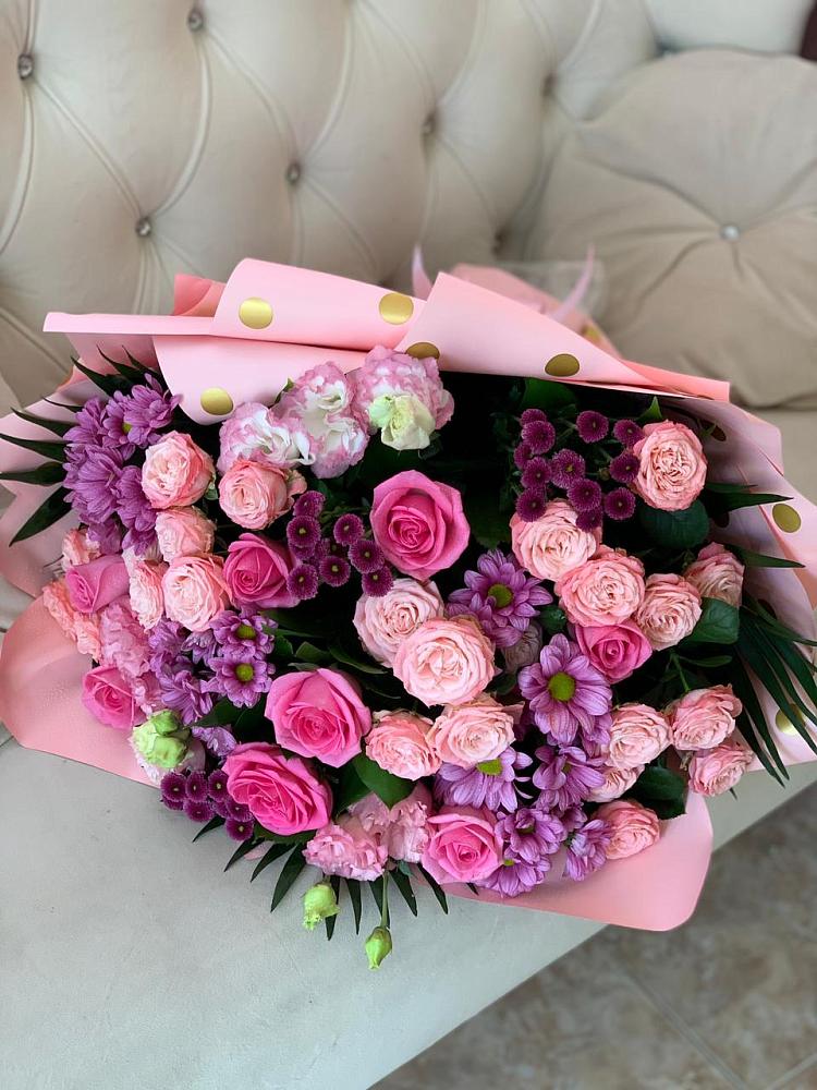 Букет цветов из: Хризантемы, Розы и Лизиантусы в Кологриве