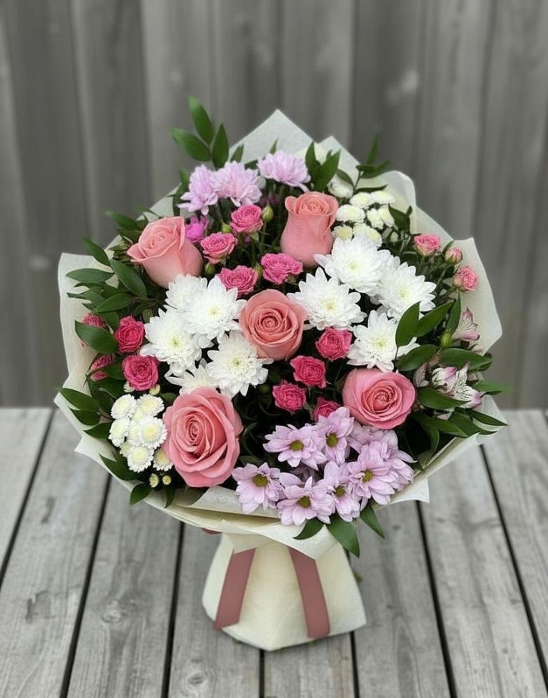 Букет цветов из: Альстромерии, Гвоздики, Розы и Хризантемы в Кологриве