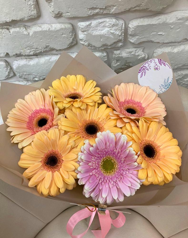 Букет цветов из: Герберы в Кологриве