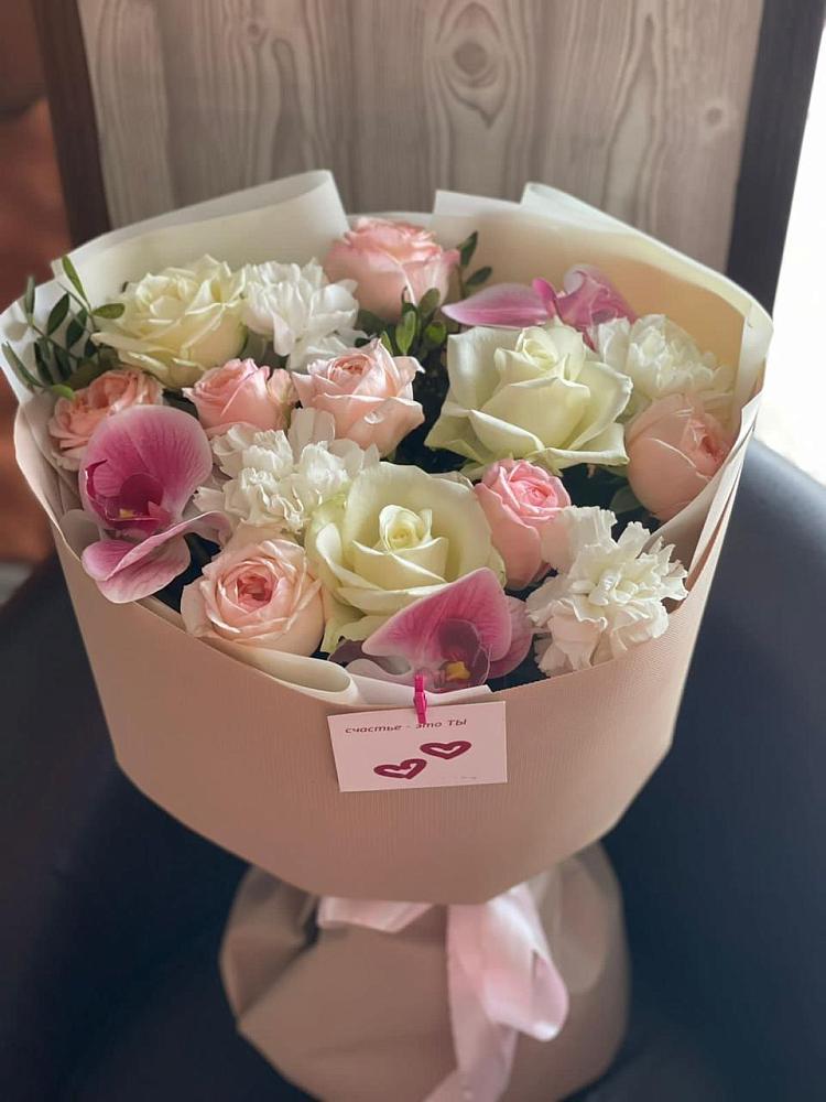 Букет цветов из: Орхидеи, Розы и Гвоздики в Кологриве