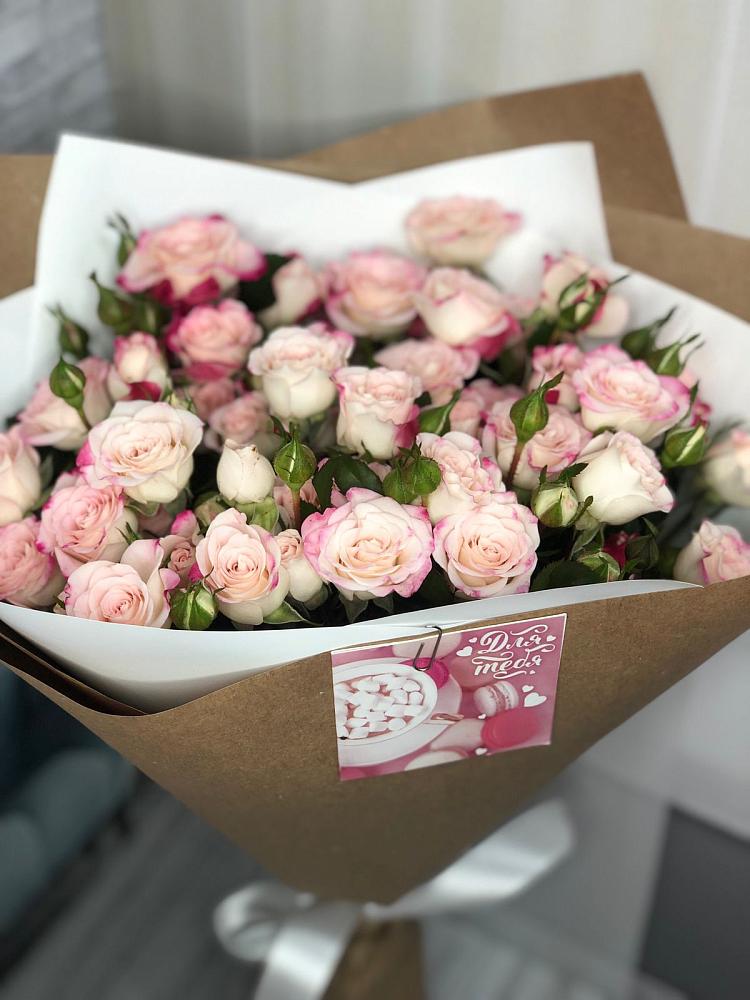 Букет цветов из: Розы в Кологриве