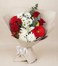 Букет цветов из:  Розы, Хризантемы, Герберы и Лилии в Кологриве