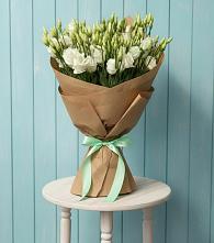 Букет цветов из:  Лизиантусы в Кологриве