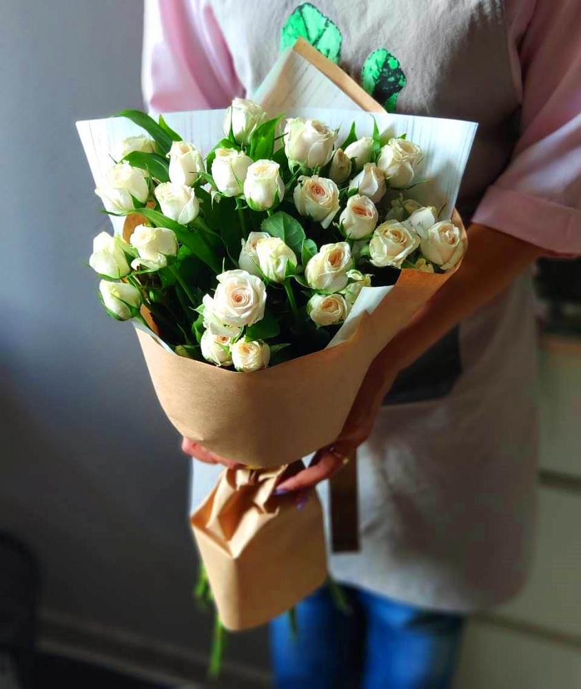 Букет цветов из: Розы в Кологриве