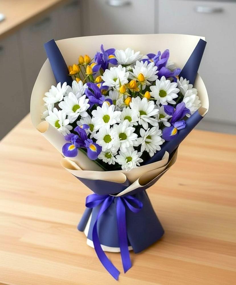 Букет цветов из: Розы, Ирисы и Хризантемы в Кологриве