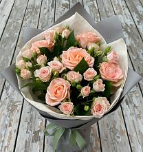 Букет цветов из:  Розы в Кологриве